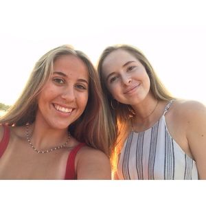 Meet your Posher, Ava